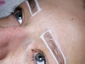 Cejas con henna en Gijón - 3