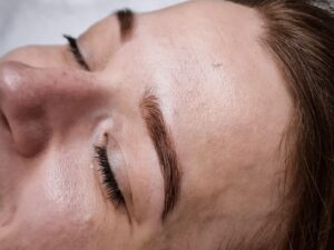 Cejas con henna en Gijón - 5
