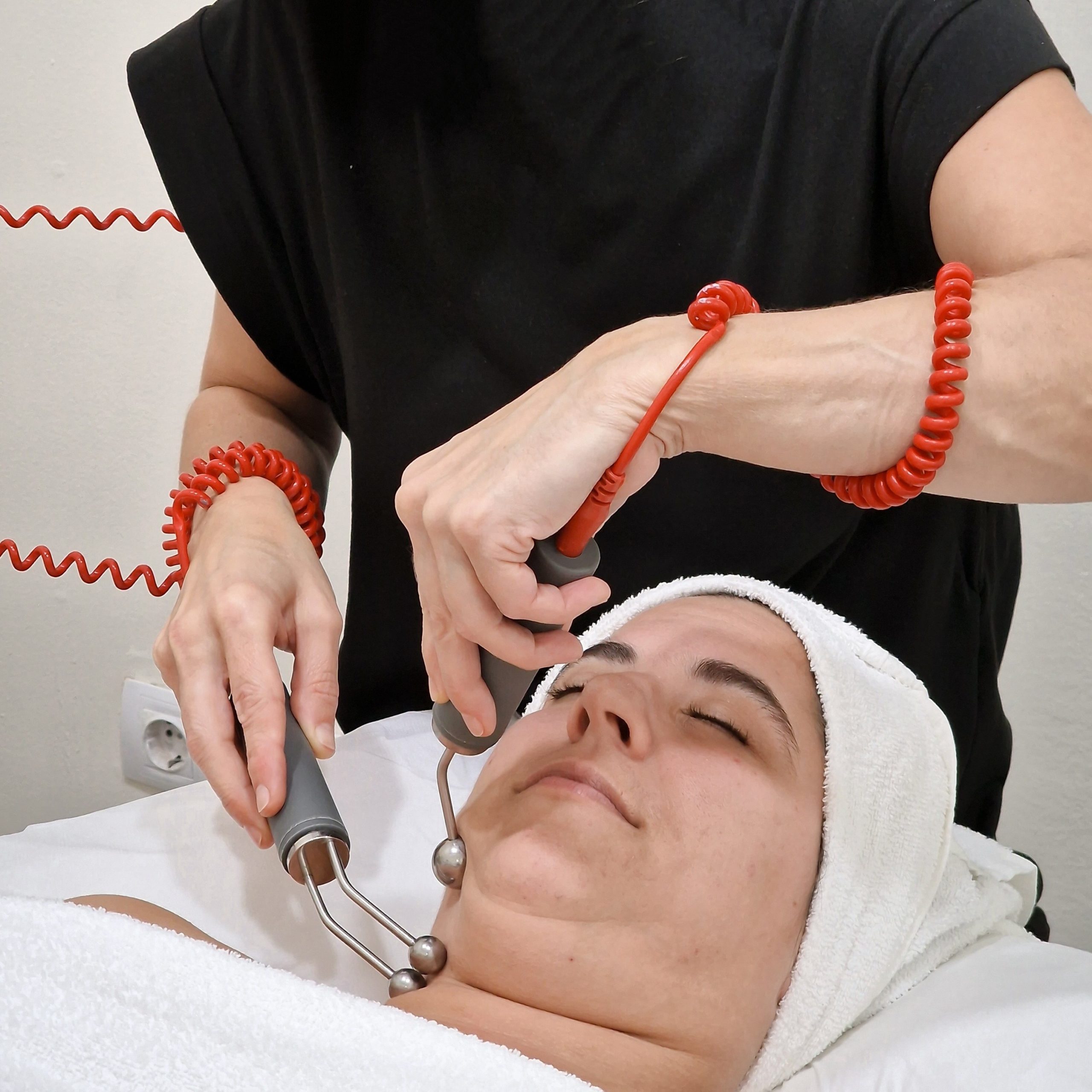 Tratamiento facial de galvánica en Gijón